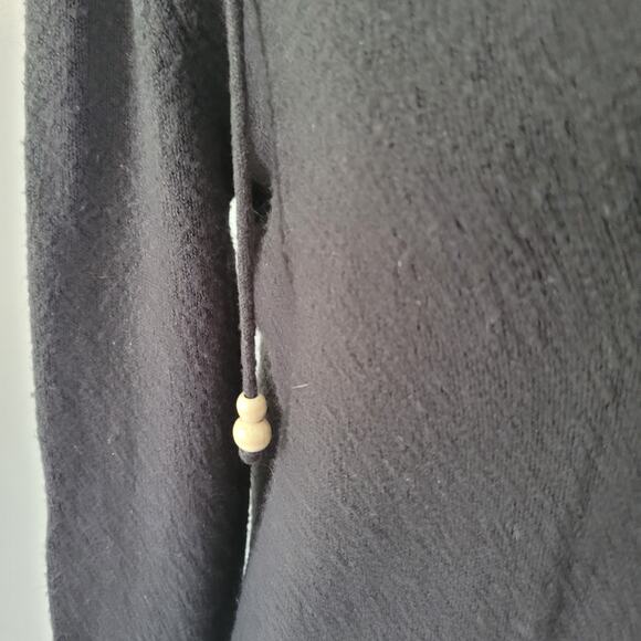Roots 73 Size M Hooded V-Neck Knit Sweater Wood Bead Tie Drawstring Hem - Picture 2 of 10